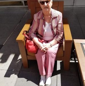 Meet your Posher, Sheila